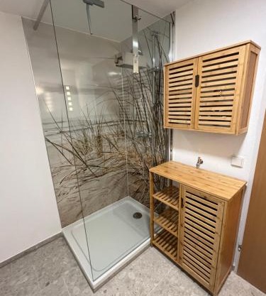 FeWo meisteroffice im Sackgässle, ebenerdige ELW 50qm, Terrasse, vollwertige Küche, Nähe Ulm
