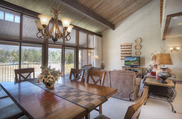 Fifth Green Condo (#713) | Golf - AC/Pool/HotTub/Deck - Near Ski
