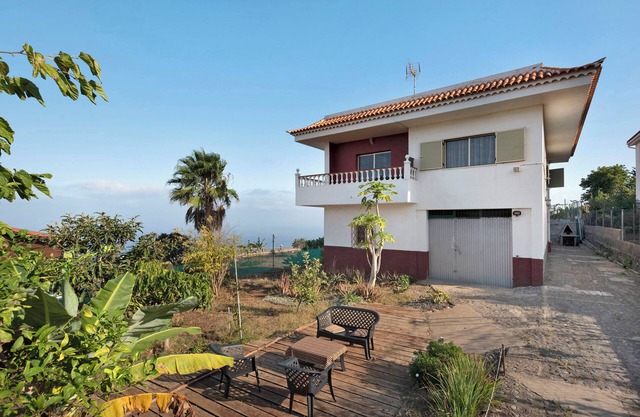 Finca Jalón de Cameros with Sea View, Mountain View, Wi-Fi, Terrace & Garden