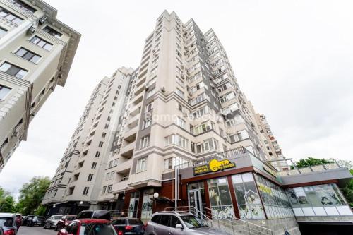 Fine Center Apartment