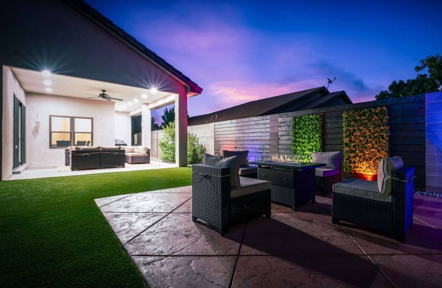 Fireside Oasis Retreat - An Irvie Home