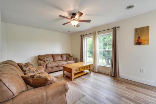 Fish, Hunt and Hike Pet-Friendly Home in Allenwood