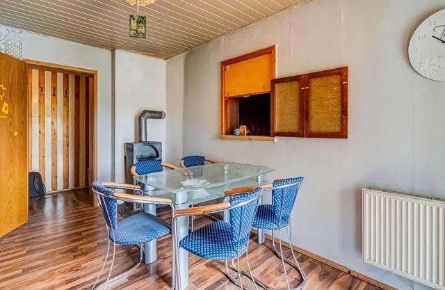 Fitter's room in the south of Brandenburg in a large apartment