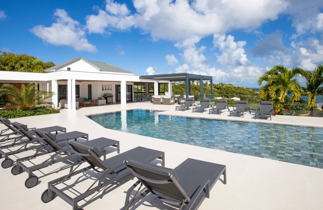 Five bedroom villa with a beautiful panoramic view