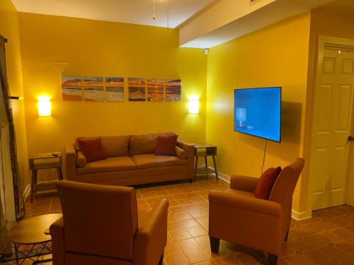 Five Elements Lodge B&B with Outdoor Spa