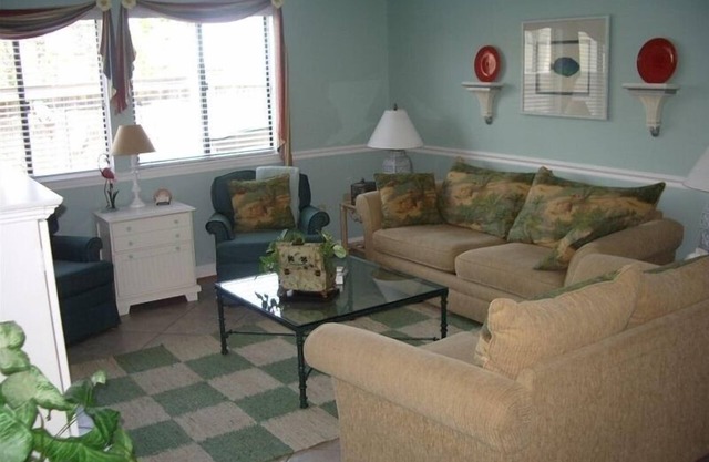 FIVE STAR NAVARRE BEACH CONDO WHERE CONVENIENCE MEETS LUXURY
