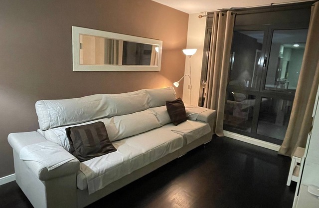 FLAT FLAT IN THE CENTER OF SABADELL, NEXT TO BARCELONA AND BEACHES