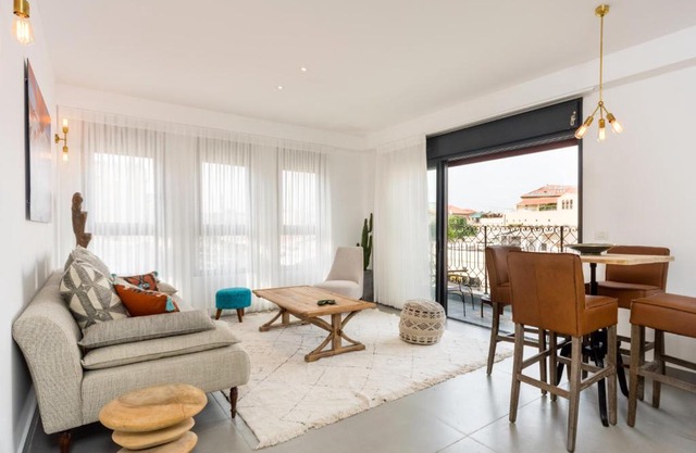 Flea Market Vibrations by Five Stay