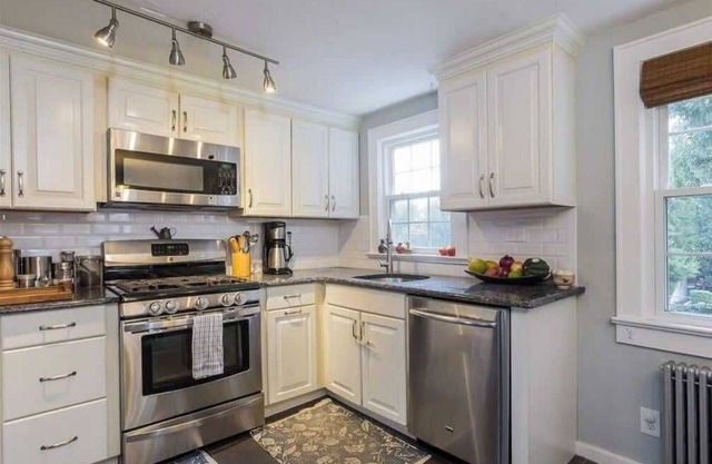 Flex Comfort Apts of Greenwich #2