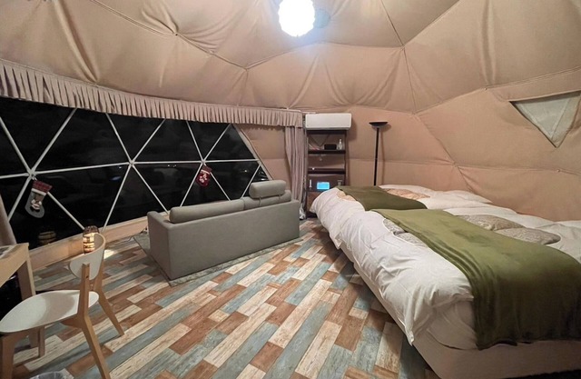 For 4 people Premium Dome 6m Tent F with shower/Ito Shizuoka