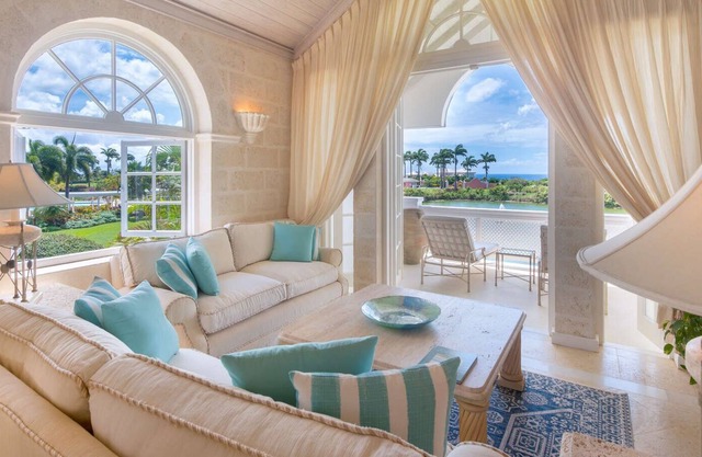 Forest Hills Villa 