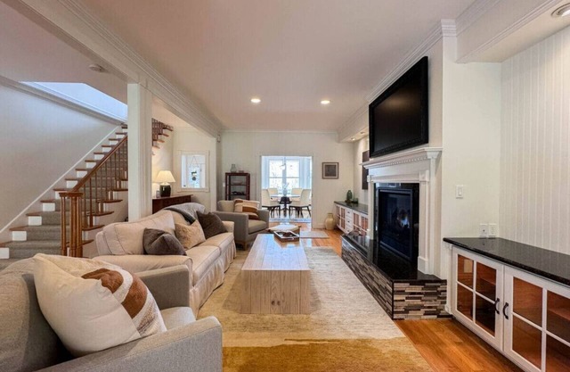 Forest Ledge | 5550ft² | Game Room | HotTub | View