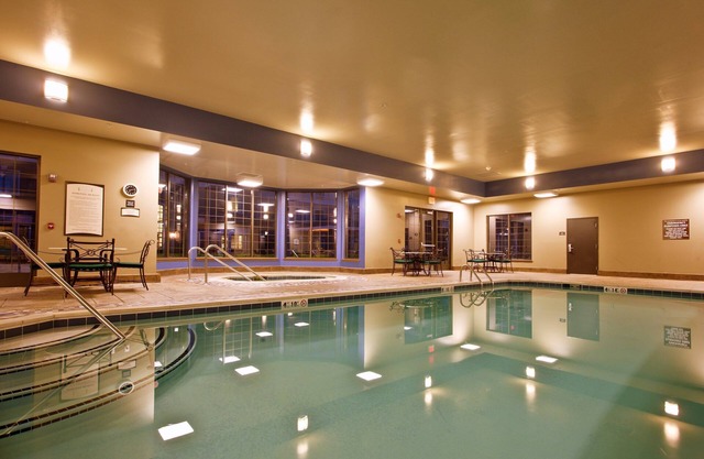 Free Buffet Breakfast, Pool, Hot Tub, Business Center +Gym