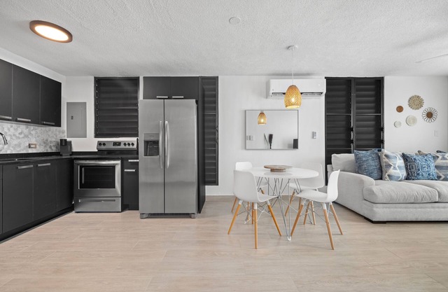 Free Parking | Smart TV | Near The Beach | AC
