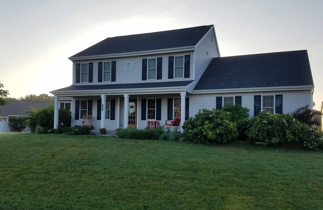 Friendly, Quiet Cul-de-sac - 18 Minutes from Oshkosh EAA Air Show Appleton ATW!