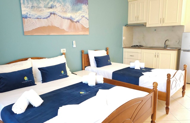 Friends House - Borsh Hotel