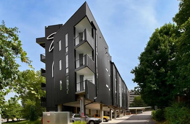 FRONTDESK Fairfax Flats West End Nashville