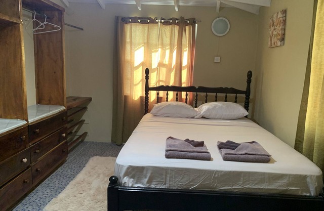 Fully equipped 2 BR A/C Apartment in Grand Anse