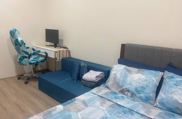 Fully Furnished Studio Unit @The Median with Netflix and Fast WIFI Connection