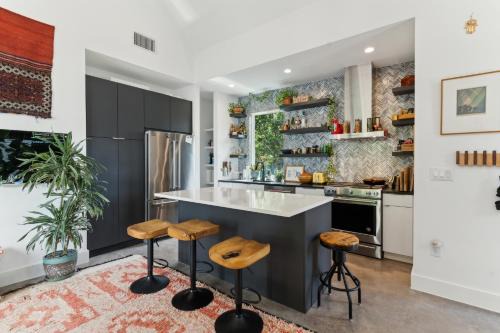 Funky and Modern East Austin Home with Sauna home