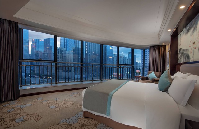 Fuqinglong Huatian Holiday Hotel