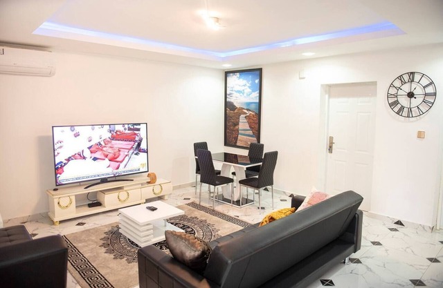 Furnished 3 Bedrooms Apart-24Hrs Elect/WIFI/Securi