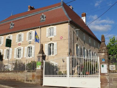 Gîte historique spacieux pour 12 pers, proche nature - FR-1-583-384
