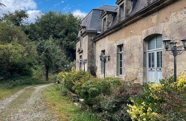 Gîte 'les écuries' for 14 people.