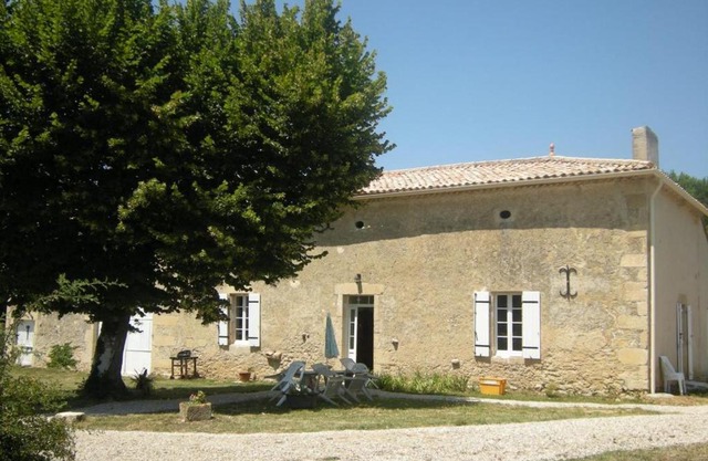 Gîte Sauveterre-de-Guyenne, 3 pièces, 5 personnes - FR-1-440-223