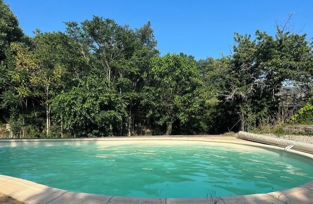 Gîte Sud Ardèche Swimming pool Dogs welcome