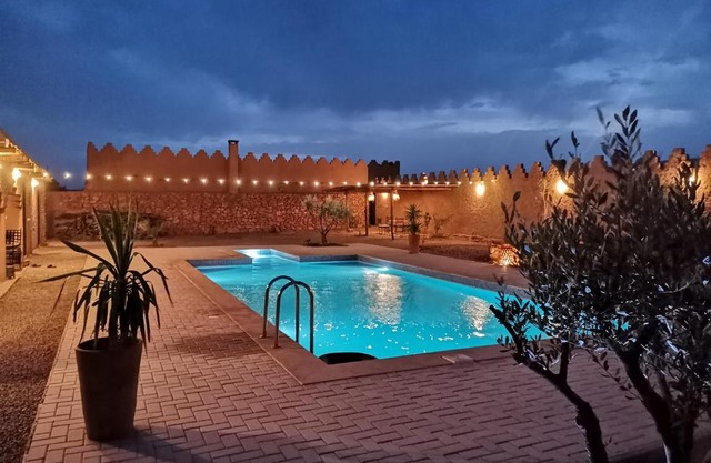 Gîtes piscine et hébergements Ksar Montana
