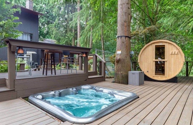 Garden Suite · 2BR Stay w/Hot Tub, Sauna & BBQ