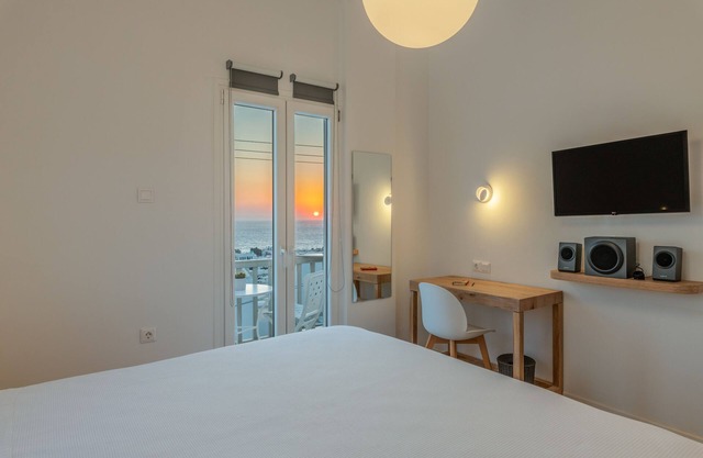 'GaZìa'. Exquisite sea view apartment in Mykonos town.
