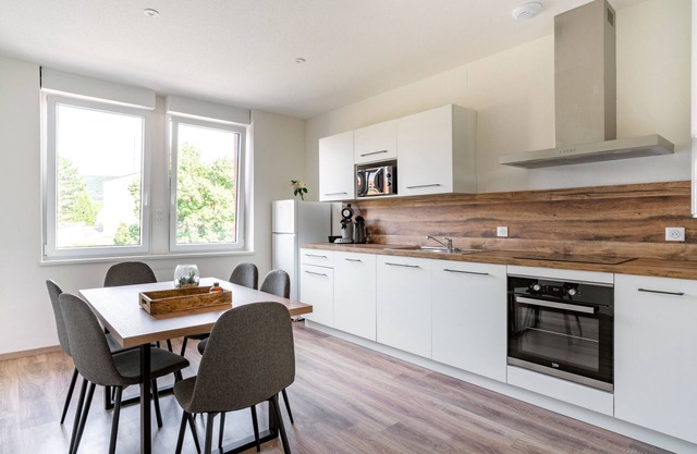 Gemütlich 3 - Two Bedroom Apartment, Sleeps 4