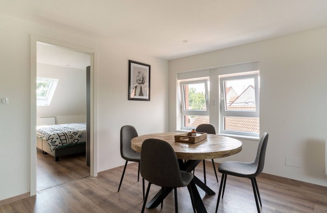 Gemütlich 5 - Two Bedroom Apartment, Sleeps 4