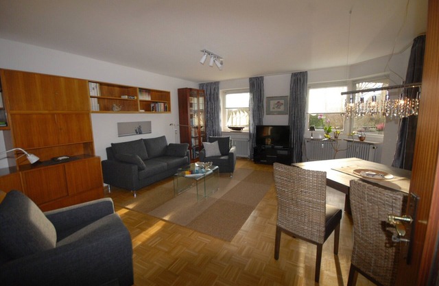 Generous, 75sqm, near the beach, close to town, free beach chair on the South Beach *