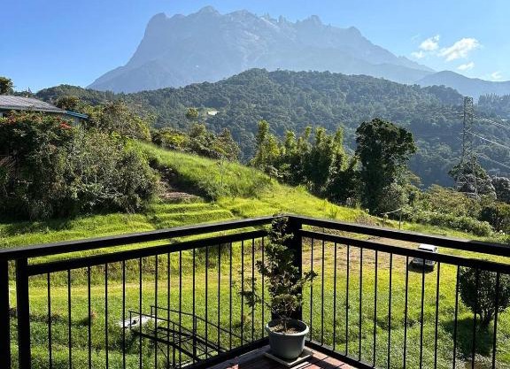 GEORGE ADVENTURE BASE BUNDU TUHAN