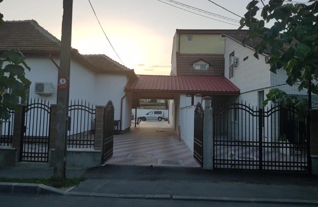 Georgiana Apartments