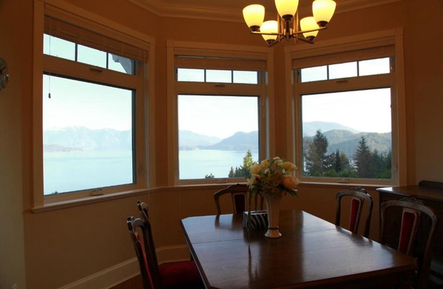 Gibsons Villa