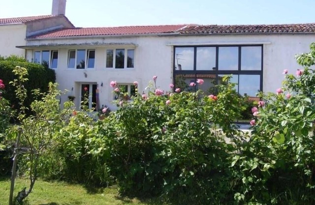Gite Saint-Michel-en-l'Herm, 2 bedrooms, 4 persons
