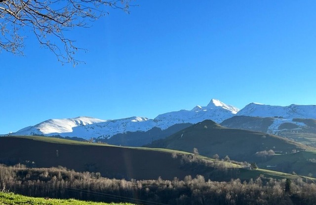 GITE A LA CAMPAGNE. GITE DOULY 65100 ARRODETS EZ ANGLES