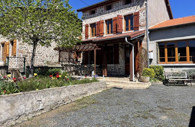 Gite Laprugne, 2 bedrooms, 6 persons