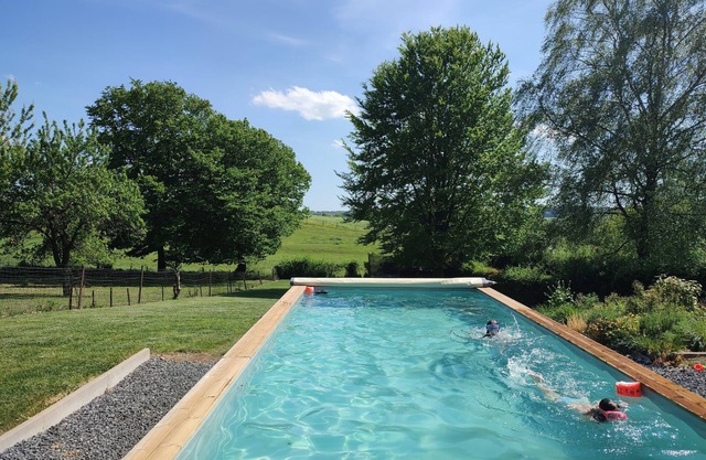 Gîte Le Floyon with swimming pool (near Maredsous)