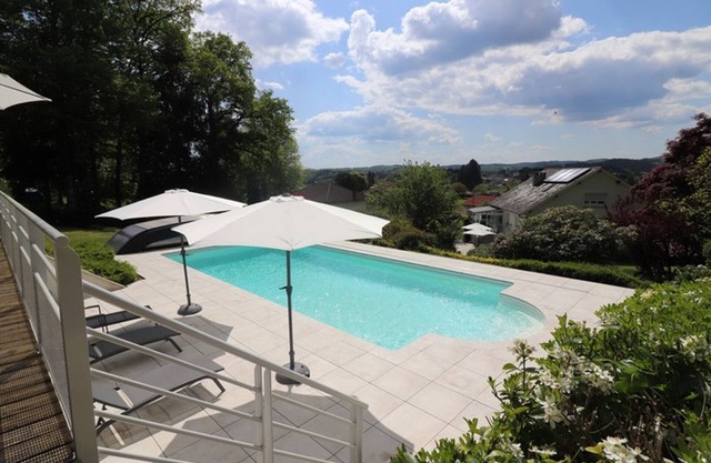 Gite Le Rouget-Pers, 1 bedroom, 3 persons