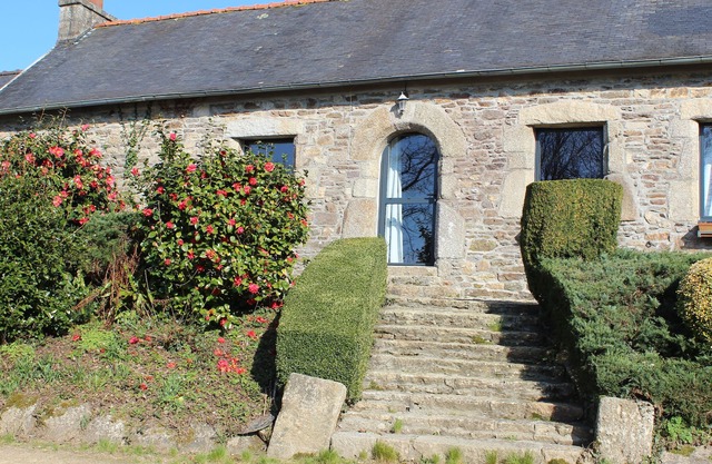 Gite of character in Britanny, peace and comfort, park, restaurant, sea 15km