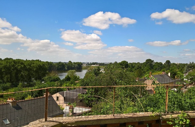 Gite Troglodyte Atypique - Garden Suite, Loire view - near the castles