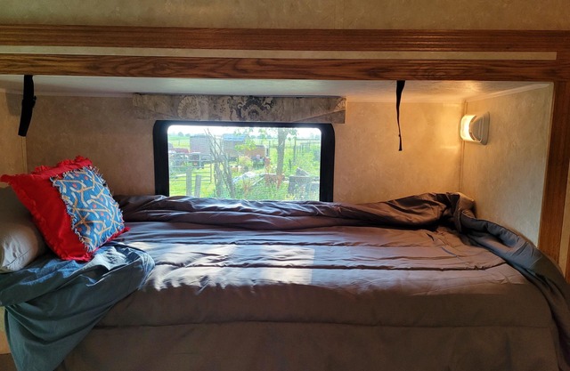 Glamping just minutes from Beaches and Mountains. Nature, relaxation, serenity.