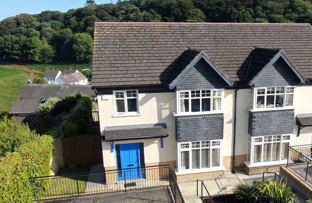 Glen Ard HH No 1 by Interhome