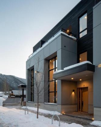 Glenwood Townhouse Unit 2