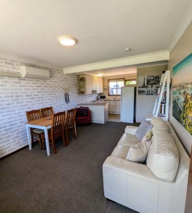 Gloucester - 2 Bedroom Apartments